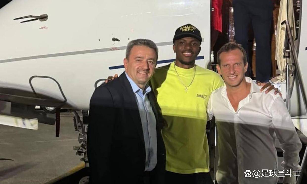 法兰克福教练托普穆勒淡然面对奥斯梅恩缺席：专注自身方为关键